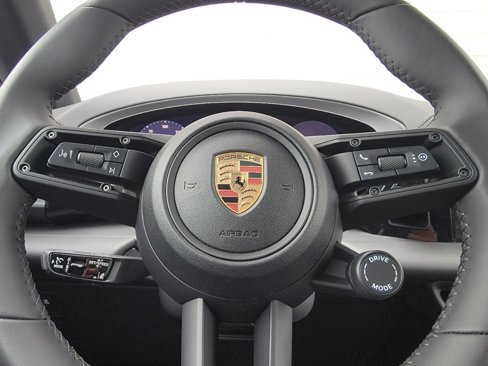 New 2024 Porsche Macan 4 Electric image 21