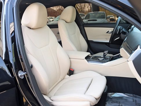 Used 2020 BMW 330i xDrive Sedan w/ Convenience Package image 29
