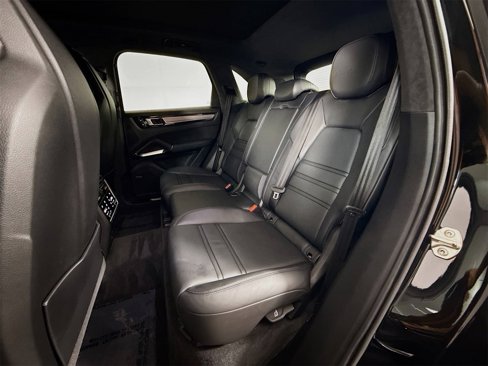 Certified 2023 Porsche Cayenne Turbo S image 18