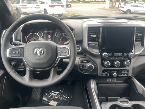 New 2026 RAM 1500 4x4 Crew Cab image 11
