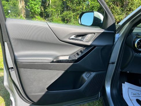 New 2026 Chevrolet Equinox LT w/ Convenience Package II image 9