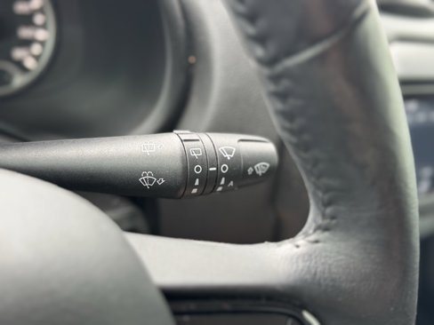 Used 2020 Jeep Renegade Altitude image 24