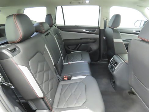New 2026 Volkswagen Atlas Peak Edition image 23
