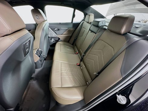 New 2026 BMW 540i xDrive w/ Executive Package image 32