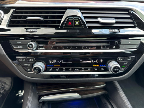 Used 2019 BMW 530i xDrive w/ Luxury Seating Package image 36