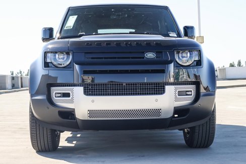 New 2025 Land Rover Defender 110 S image 2