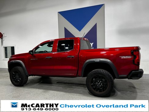 Used 2023 Chevrolet Colorado Trail Boss image 9