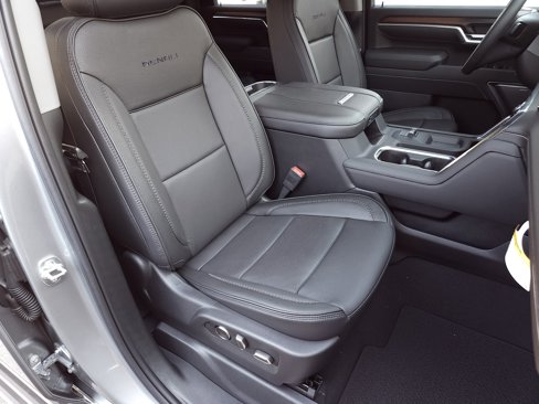 New 2025 GMC Sierra 2500 Denali w/ Denali Reserve Package image 39