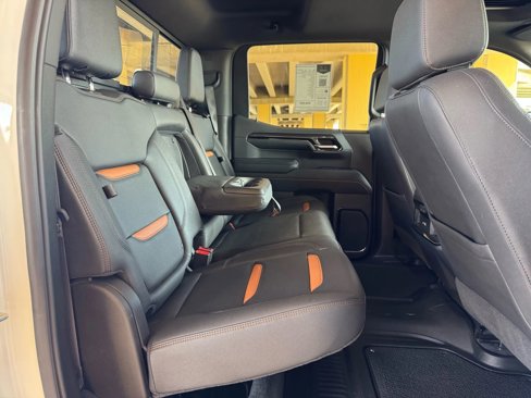 Used 2023 GMC Sierra 1500 AT4 w/ Technology Package image 29
