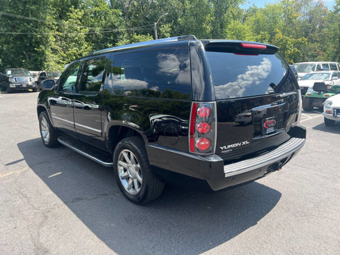 Used 2013 GMC Yukon XL Denali image 7