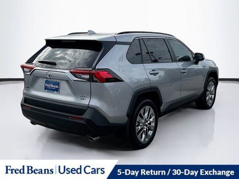 Used 2025 Toyota RAV4 XLE Premium image 7