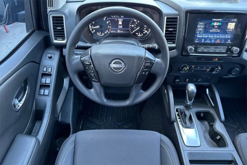 Used 2022 Nissan Frontier SV w/ Technology Package image 19