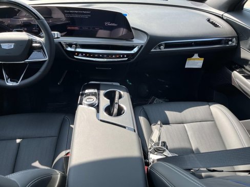 New 2026 Cadillac Lyriq Luxury image 14