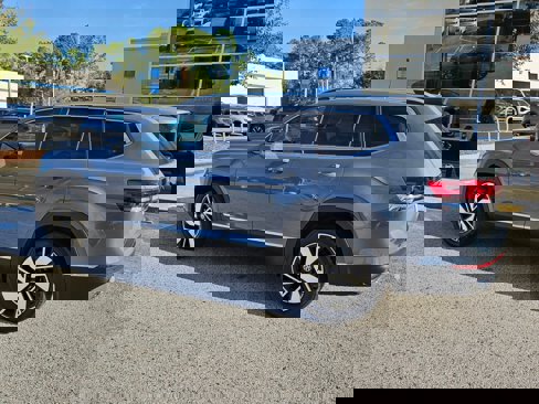 New 2025 Volkswagen Atlas SEL image 6