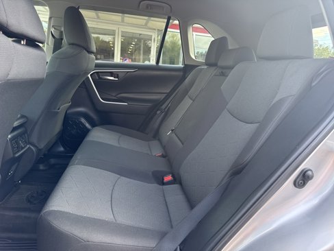Used 2022 Toyota RAV4 XLE image 13