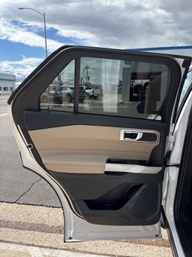 Used 2024 Ford Explorer XLT w/ Equipment Group 202A image 11