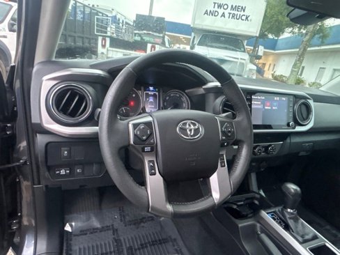 Used 2022 Toyota Tacoma SR5 image 30