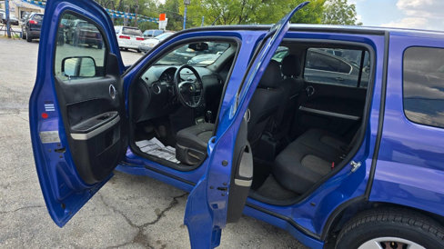 Used 2008 Chevrolet HHR LS image 8