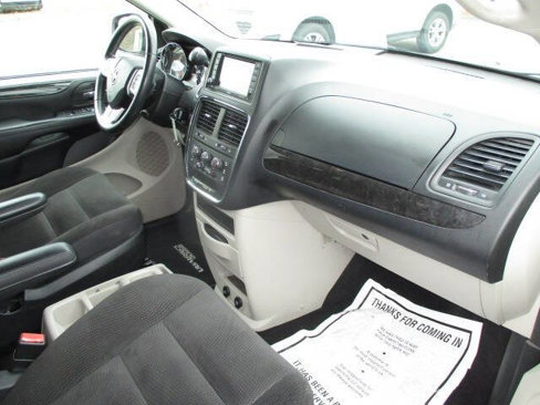 Used 2017 Dodge Grand Caravan SE w/ Power Window Group image 22