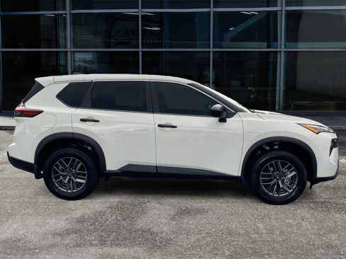 New 2026 Nissan Rogue S image 4