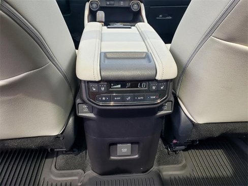 Used 2025 Toyota Grand Highlander AWD Hybrid image 21