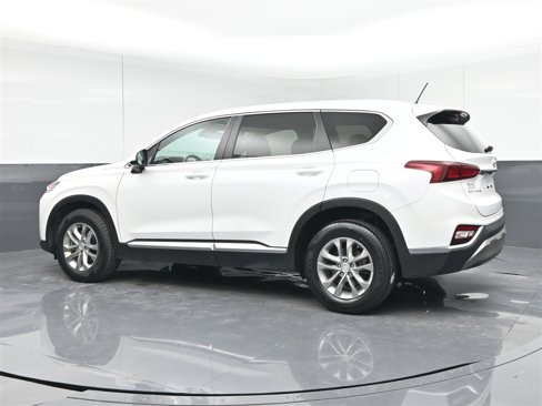 Used 2020 Hyundai Santa Fe SE image 7