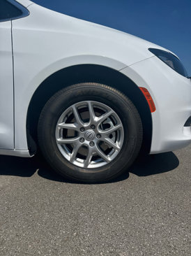 New 2026 Chrysler Voyager LX image 4