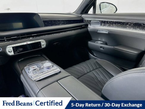 Used 2025 Genesis G90 3.5T image 27