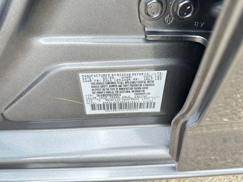 Used 2025 Nissan Sentra SV image 29