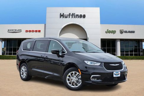 New 2025 Chrysler Pacifica Select image 1