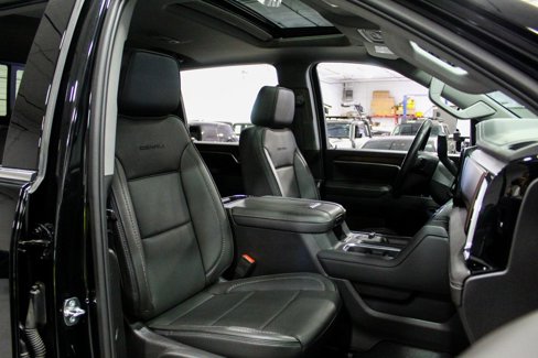 Used 2024 GMC Sierra 2500 Denali w/ Technology Package image 17