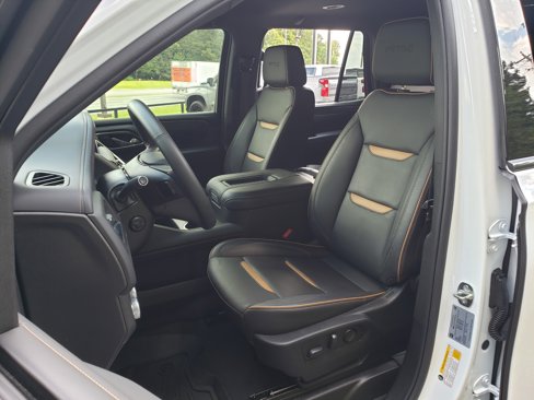 Used 2024 GMC Yukon AT4 image 29
