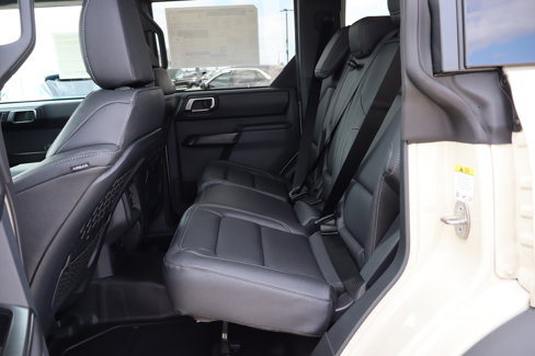 New 2025 Ford Bronco Badlands image 10
