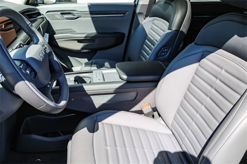 New 2026 Kia EV9 Land image 16