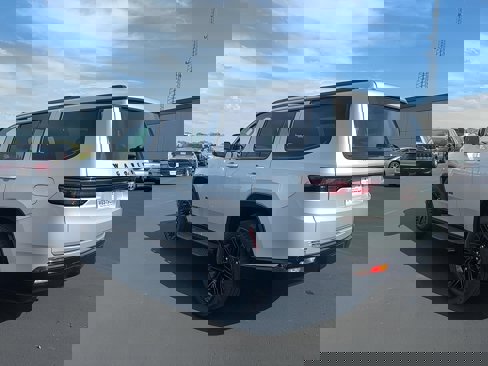 New 2025 Jeep Wagoneer Series II w/ Premium Group I image 7
