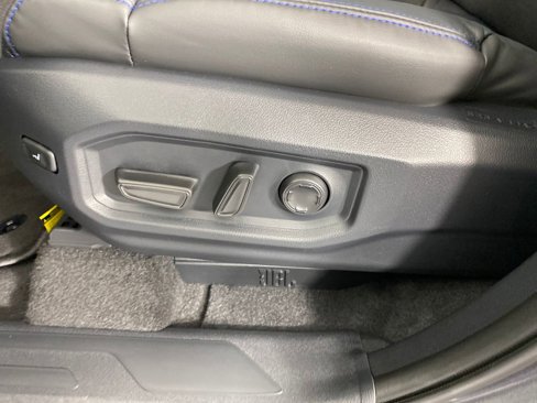 New 2025 Toyota Tundra Platinum image 8