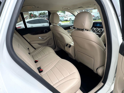Used 2020 Mercedes-Benz GLC 300 4MATIC image 19