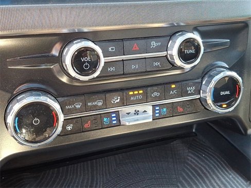 Certified 2025 Ford F250 Platinum image 12