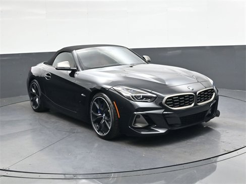 Used 2024 BMW Z4 M40i w/ Premium Package image 2