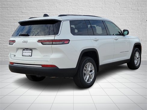 New 2025 Jeep Grand Cherokee L Laredo image 4