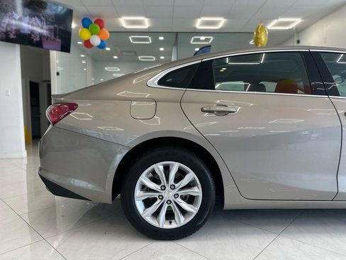 Used 2022 Chevrolet Malibu LT image 6