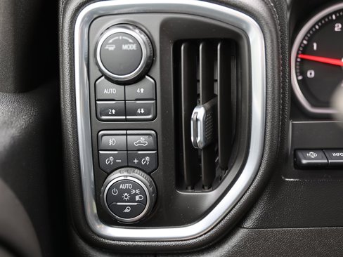 Certified 2021 Chevrolet Silverado 3500 LTZ w/ LTZ Plus Package image 40