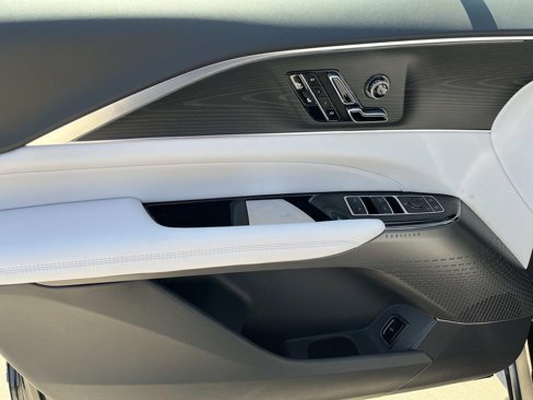 New 2026 Cadillac Lyriq Luxury image 21