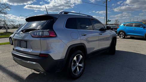 Used 2020 Jeep Cherokee Limited w/ Luxury Group image 7