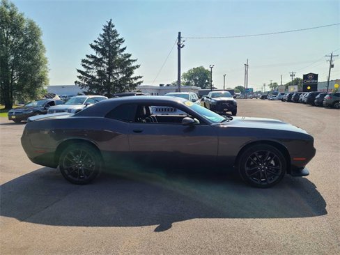 Used 2022 Dodge Challenger GT w/ Plus Package image 5