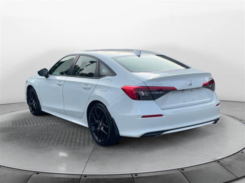 Used 2022 Honda Civic Sport image 3