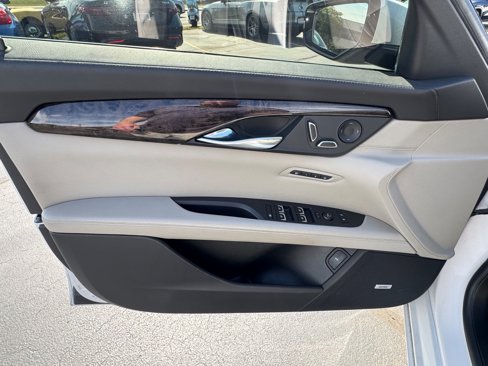 Used 2016 Cadillac CT6 Luxury image 5