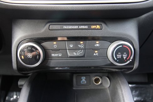 Used 2021 Ford Escape SE image 16