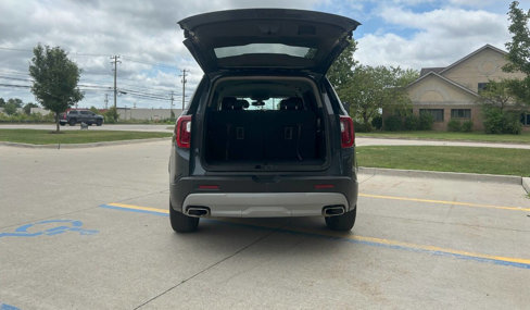 Used 2020 GMC Acadia SLE image 8