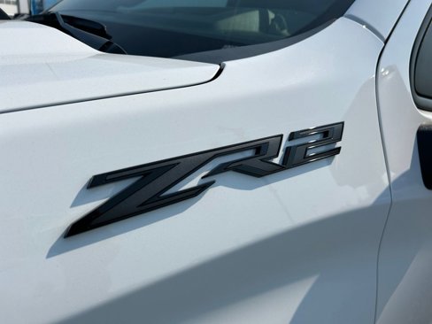 New 2026 Chevrolet Silverado 1500 ZR2 w/ Dark Appearance Package image 32